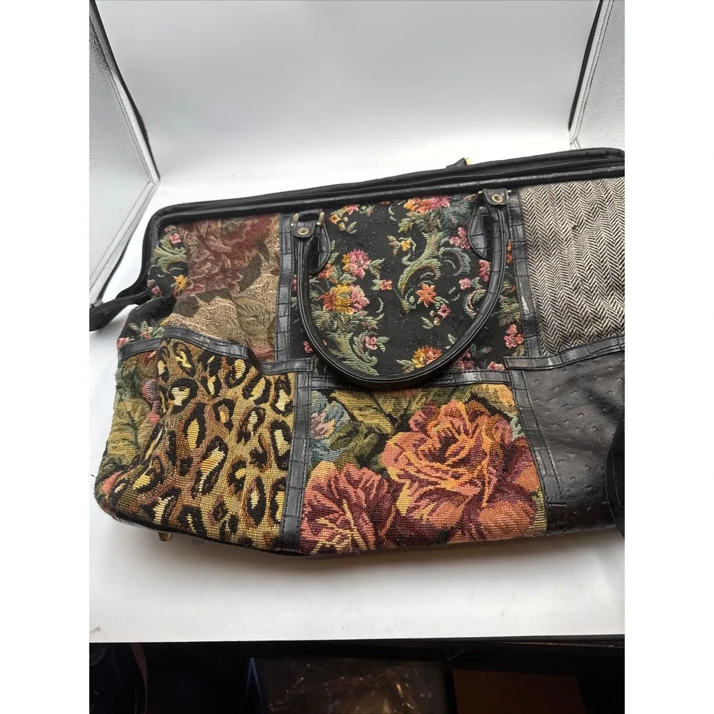 Bueno Mixed Media Satchel Bag Floral Tapestry Croc Embossed Black Large Tote